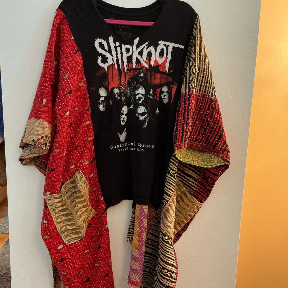 SLIPKNOT Artisan Made Upcycled Vintage Kantha Size Inclusive pockets